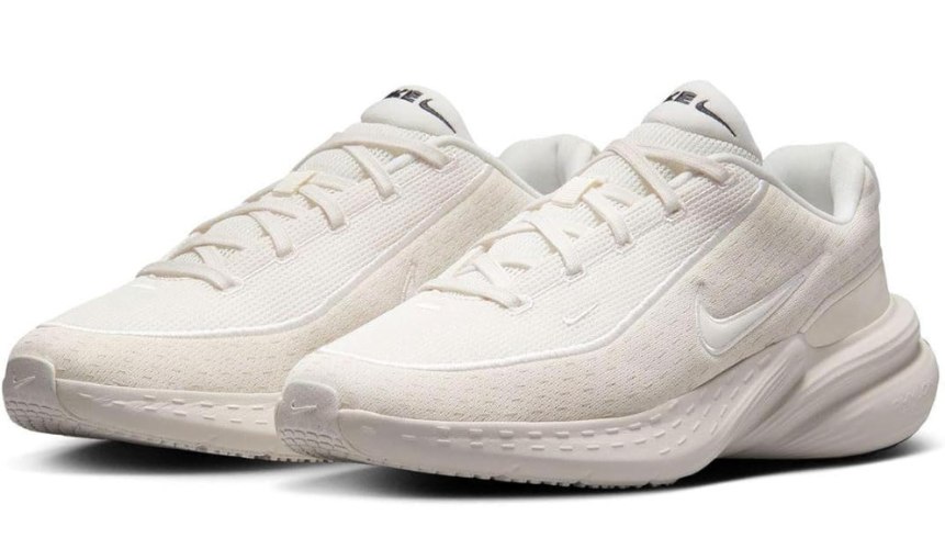 נעלי סניקרס נייק Nike Uplift בז'