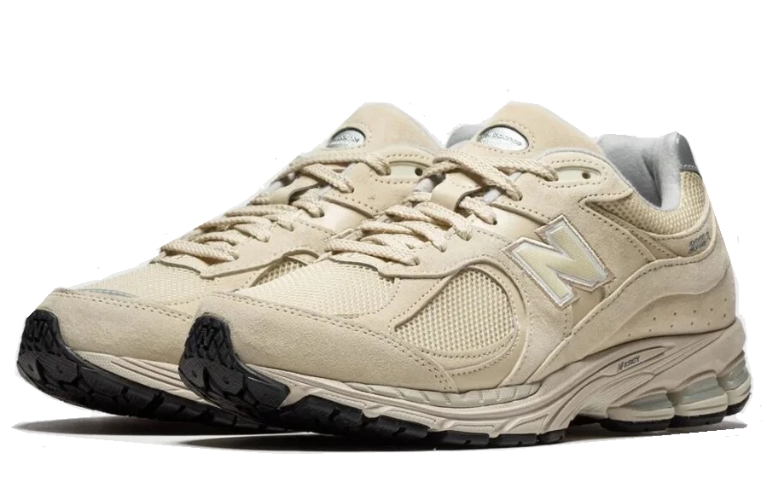 סניקרס New Balance NB 2002R בז' שמנת