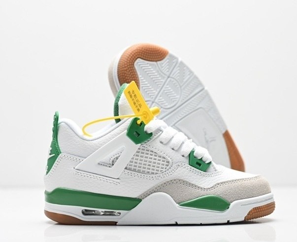 נעלי אייר ג'ורדן ילדים Nike Air Jordan 4 Retro לבן ירוק