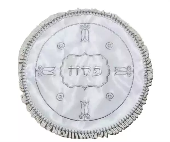 כיסוי פסח סאטן עם רקמת טוליפ
