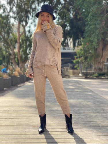 חליפת סריג  דגם לורן בז'