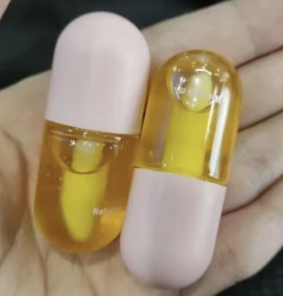 חוות דעת - Lip Plumper Oil - שמן שפתיים מנפח