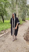 קימונו שחור בעיטור אתני וקפוצ'ון
