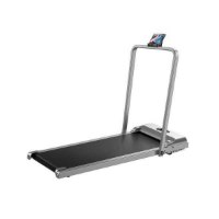הליכון משרדי Keisar WalkUp Plus – הליכון כסוף עם רצועה שחורה ידית מורמת ומסך מחובר