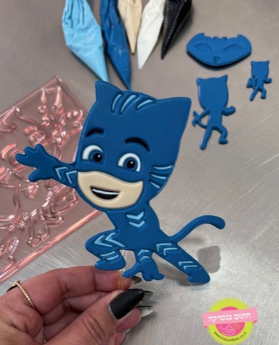 תבנית ילד חתול פי גיי