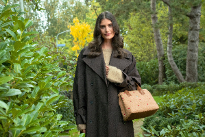 Cross Body דגם TEDDY SAND בינוני רצועה מתכווננת |26.5x14x22 ס"מ