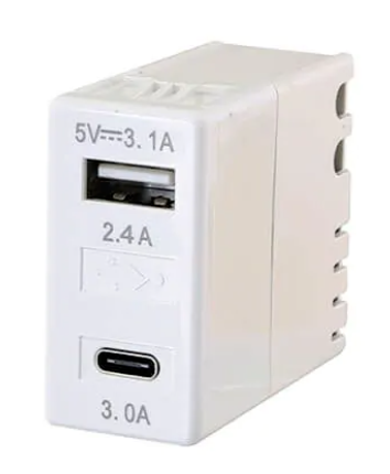 מטען קיר לגוויס עם USB ו-Type-C טעינה מהירה Semicom