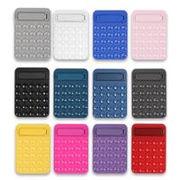 Sticky Stand – מדבקה חדשנית עם מעמד מובנה לסמארטפון