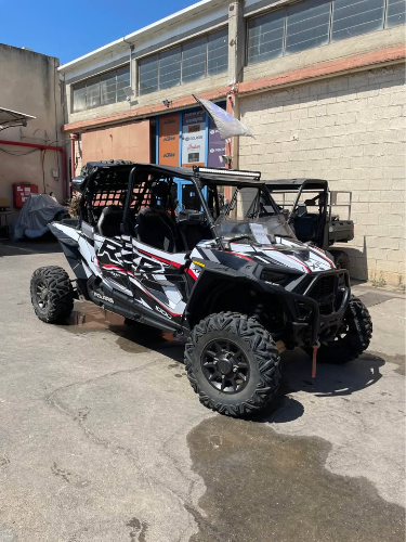 2024 פולריס rzr xp ארבע מקומות