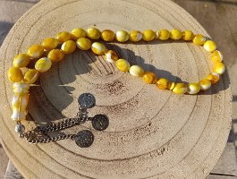 מסבחת וינטג' אובאלית צהוב-שיש – עם 3 מטבעות עות'מאניים