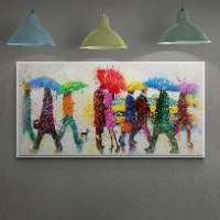 "החיים בצבע" תמונת קנבס צבעונית וגדולה לסלון , תמונה של דמויות ומטריות בגשם | ממוסגרת ומוכנה לתליה