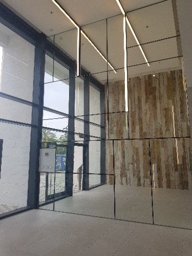 מראות בלובי כניסה עמק הכרמל נשר