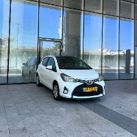 Toyota Yaris 2015