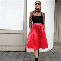 חצאית מניילון יפני - אדומה