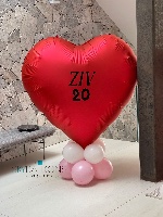 סלון אהבה – עיצוב בלונים מרהיב לחגיגה מפוארת