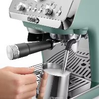 DeLonghi  מכונת קפה ידנית מדגם EC9155.GR