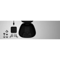 ערכת אביזרים עבור בקר Elite Core – מארז נשיאה שחור פתוח לצד ג ויסטיקים פדלים ומקש כיוונים