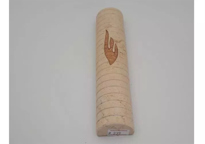 בית מזוזה אבן חצי עגול