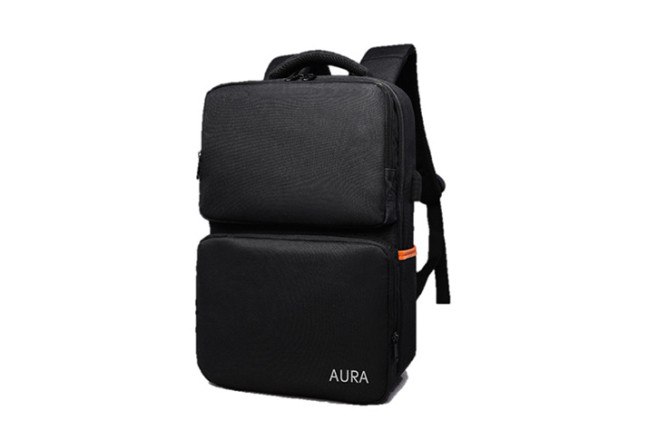 תיק AURA צבע בז'/שחור כולל יציאת USB וכבל לטעינה עם מטען נייד