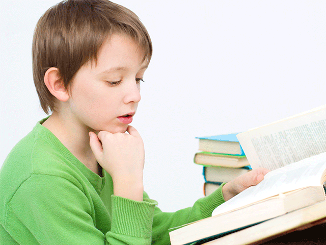 איך לגרום לילד לקרוא ספרונים באנגלית 